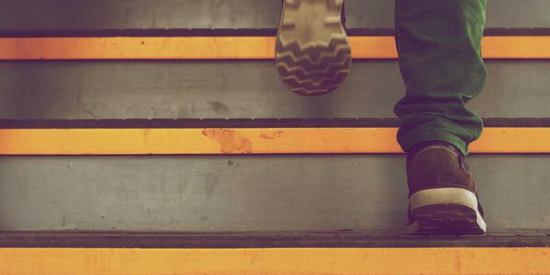 Coppertone防晒喷雾全攻略：海滩防晒的均匀涂抹技巧与常见误区解析