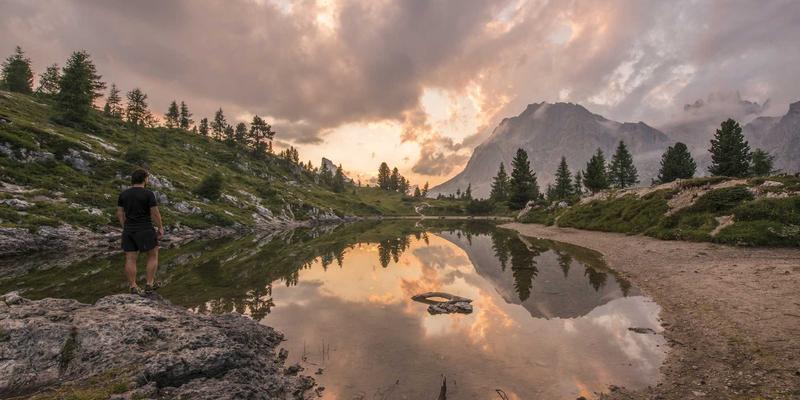 海滩防晒全攻略：Coppertone防晒霜与精华、乳液叠加使用顺序详解