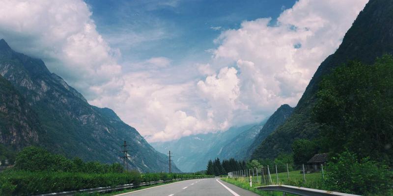 海滩防晒必备：深度解读Coppertone防晒霜SPF指数的科学含义与适用场景